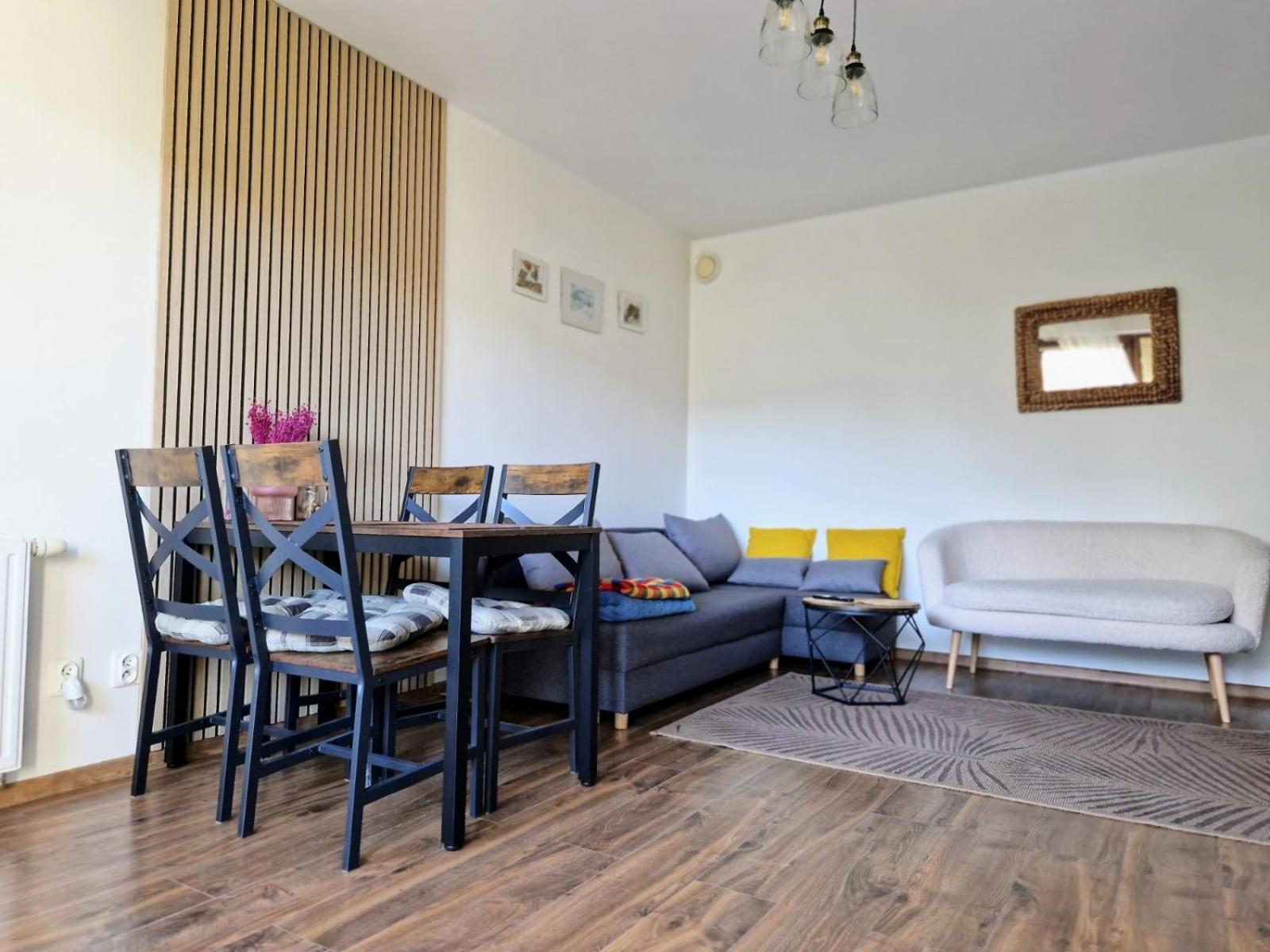 Komfortowy Apartament Dwupokojowy Z Tarasem I Garaz Ustka Kültér fotó